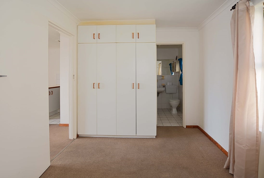 To Let 1 Bedroom Property for Rent in West Riding Western Cape